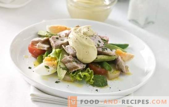 Salads with egg and mayonnaise - a hearty treat. Original recipes of puff and simple mixed salads with eggs and mayonnaise