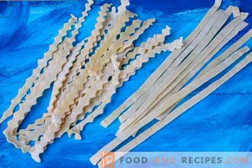 Homemade noodles - a unique way to save on purchased pasta