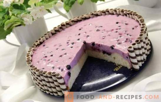 Yoghurt cake - dietary dessert! Recipes delicate yogurt cakes with sponge cake, berries and jelly