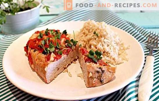 Turkey foil is the perfect festive dish! Top 10 turkey recipes in foil: with buckwheat, potatoes, carrots, pineapples