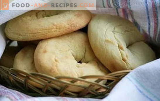 The dough on sour cream amazes with its tenderness! The best recipes of sour cream dough for buns, cookies, pies, pizza, bagels