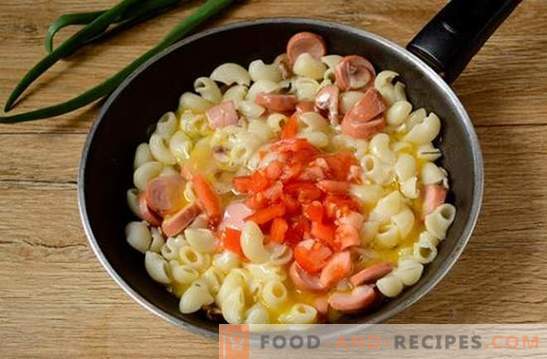 Pasta with egg, sausage and mushrooms: a quick solution to the problem of breakfast or dinner. Photo recipe: cooking pasta with mushrooms and sausages step by step