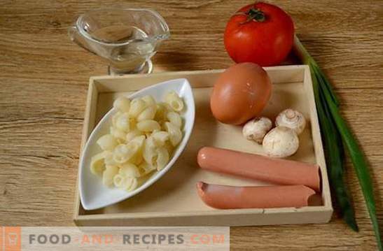 Pasta with egg, sausage and mushrooms: a quick solution to the problem of breakfast or dinner. Photo recipe: cooking pasta with mushrooms and sausages step by step