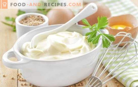 Mayonnaise with milk is a popular sauce of French cuisine. Different mayonnaise in milk: with eggs, starch, flour and mustard