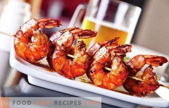 Grilled shrimp - a chic appetizer or salad ingredient? Recipes, marinade options, features cooking shrimp on the grill
