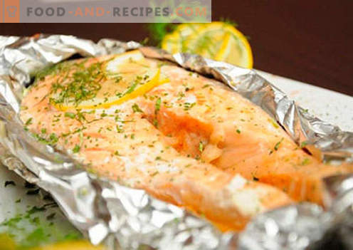 Salmon in foil - the best recipes. How to properly and tasty cook salmon in foil.