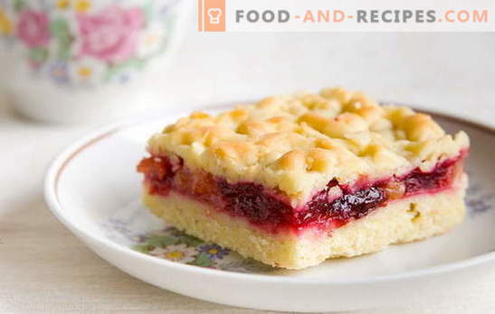 Sand Cake with Jam: sweets from the pantry. Grandma's Secrets of Shortbread Jam Pies
