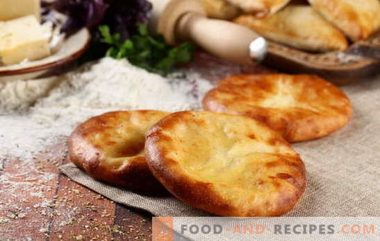 Khachapuri on kefir in the oven and in the pan. How to cook khachapuri with cheese on kefir: options for toppings