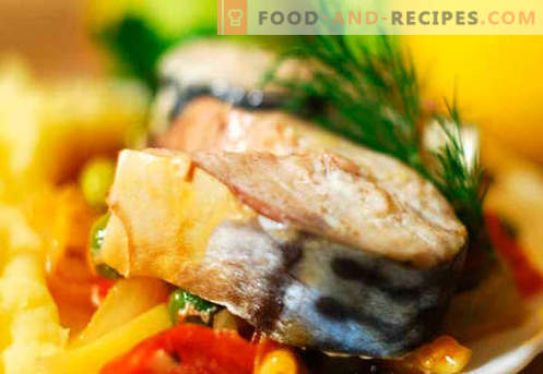Mackerel with vegetables - the best recipes. How to properly and tasty cook mackerel with vegetables.