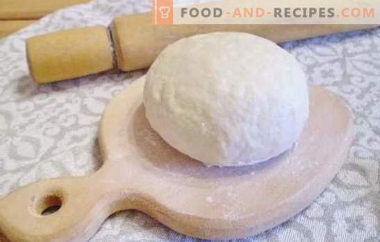 Dough for dumplings: step-by-step recipes for the perfect dish. Cooking soft and elastic dough for dumplings on step-by-step recipes