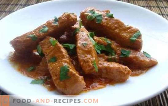 Fried pork with gravy is good! How to cook pork roast with sour cream, tomato paste, pepper
