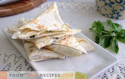 How to make delicious envelopes with puff pastry cheese. Recipes of pita envelopes, puff envelopes with cheese