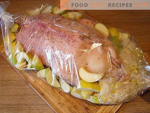 Duck in the sleeve - the best recipes. How to properly and tasty cook a duck in the sleeve.
