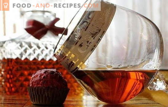 Cognac from moonshine at home - the French bite their elbows! Available cognac recipes from moonshine at home