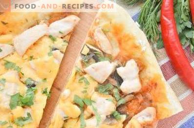 Pizza with Chicken, Mushrooms and Peppers