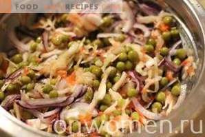 Salad with sauerkraut and peas