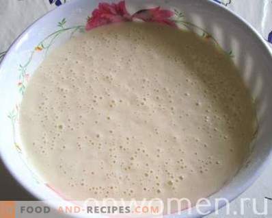 Thick pancakes with yeast