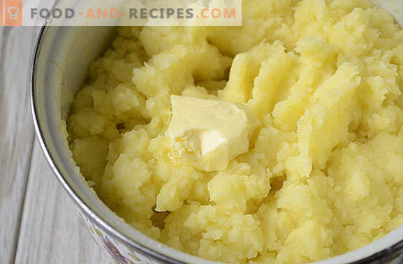 Cooking mashed potatoes with milk of proper consistency