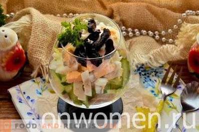 Ladies Caprice Salad with Chicken and Prunes