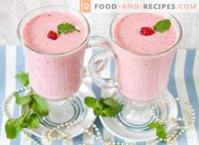 Smoothies with raspberries