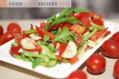 Salad with arugula and cherry tomatoes