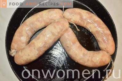 Ready-made turkey sausages in the oven