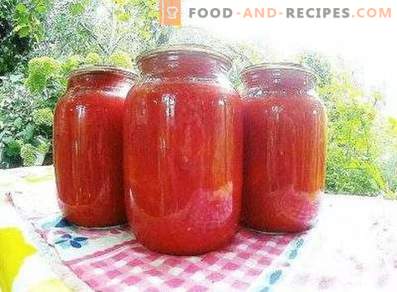 Tomatoes in their own juice for the winter