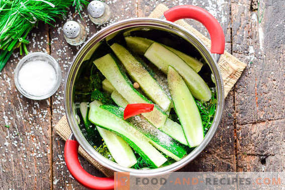 Quick marinated cucumbers in the pan (2 hours)