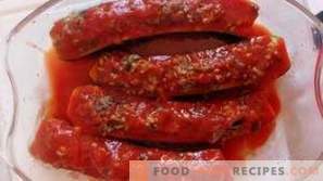 Stuffed Zucchini with Tomato Sauce