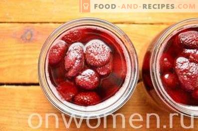 Strawberry jam with whole berries