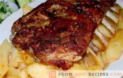 Pork ribs with potatoes in the oven
