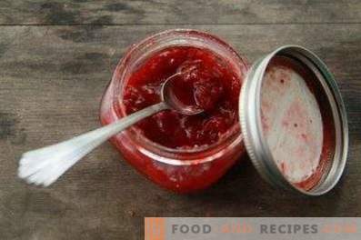 Five Minute Red Currant Jam