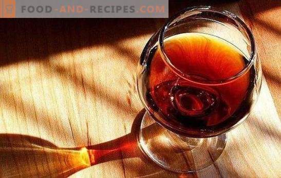 Homemade cognac from prunes is an elite drink. Variants of homemade brandy from prunes with spices, honey, on oak bark