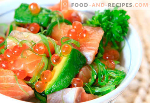 Salad with salted salmon - the right recipes. Quickly and tasty cooked salad with lightly salted salmon.