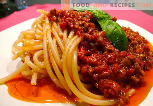 Bolognese sauce - the best recipes. How to properly and cook sauce Bolognese.