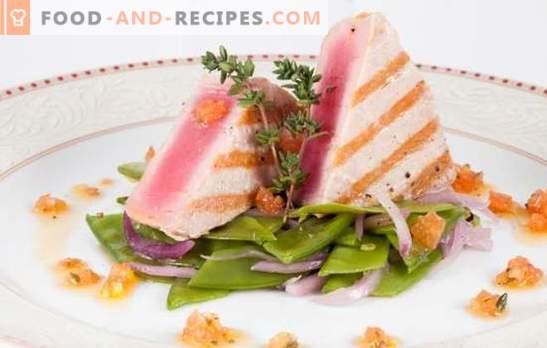 Tuna steak - healthy, tasty, appetizing. Recipes for tuna steak with herbs, lemon, cheese, mushrooms and other