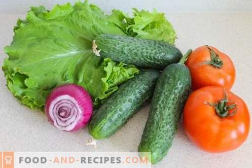 Cucumber and tomato salad - vitamins all year round