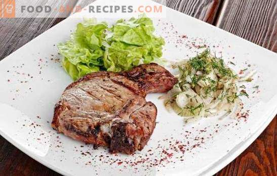 Entrecote in a pan - a restaurant dish in the home menu. Cooking entrecotes in a pan of beef, pork and lamb
