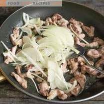 Cabbage and pork salad - quick and very tasty