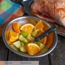 Juicy duck with oranges in French